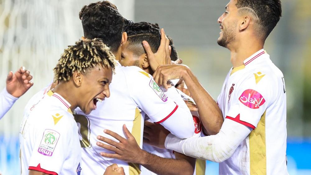 جماهير الوداد تختار حمزة آيت علال "رجلا" لمباراة نهضة بركان