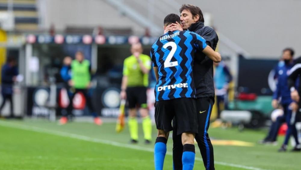 حكيمي: "كونتي أخبرني بأنه كان قريبا من تدريب ريال مدريد"