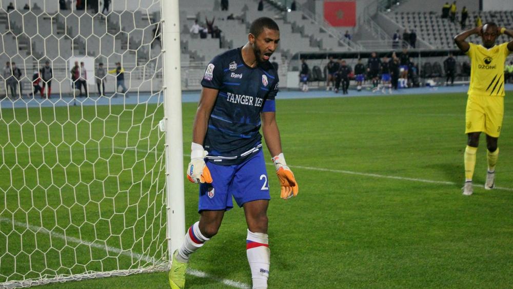 الحسناوي لـ"البطولة": "الحارس الفيلالي طلَب مْنِي نْختار جِهة وَحدة نْرَكز فِيها والتوفيق جاء من عند الله"