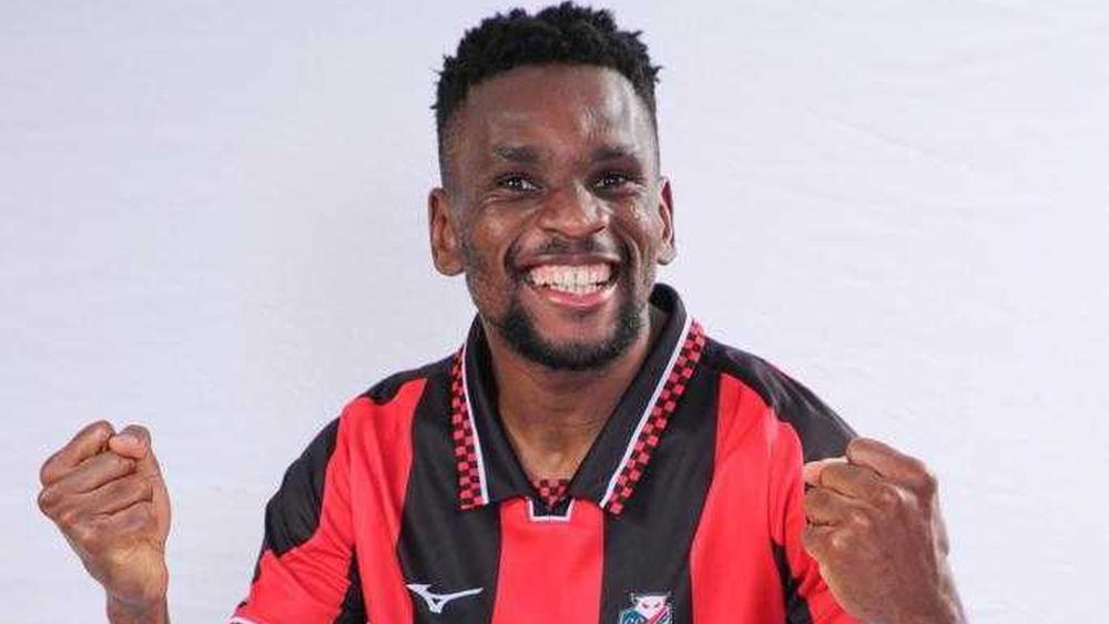 رسميا/ المهاجم الودادي السابق غابرييل أوكيشوكو ينتقل لهوكايدو الياباني