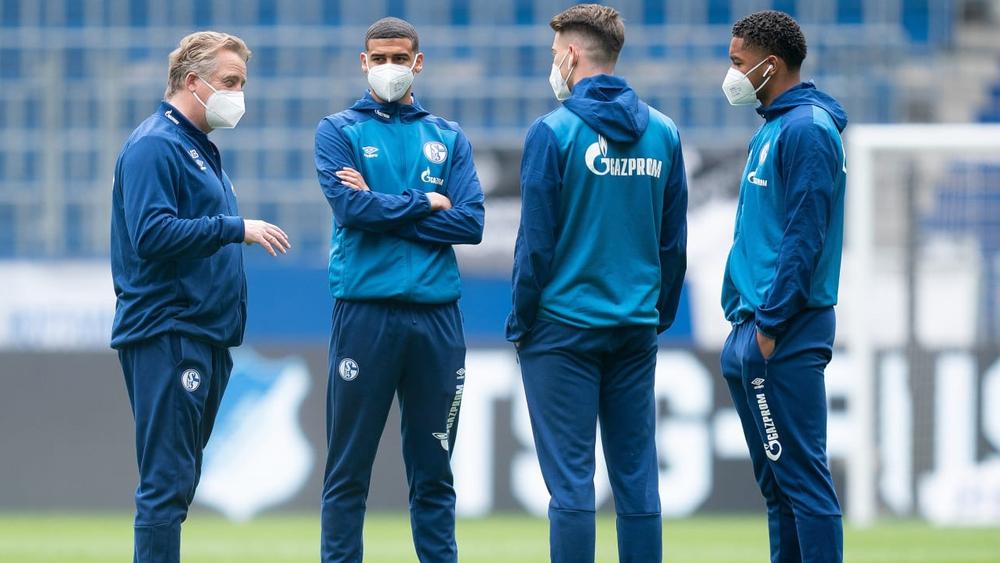 شالكه يُلغي حصته التدريبية بعد إصابة أحد لاعبيه بفيروس كورونا