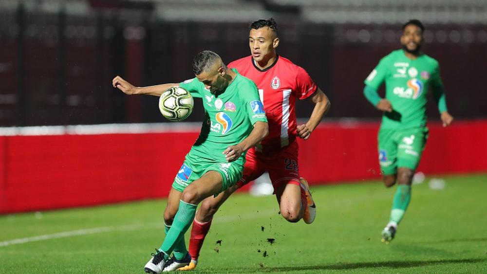 بنحليب يواصل ظهوره الرسمي رفقة الرجاء والمهدي الباسل يبدأ من دكة بدلاء الفتح