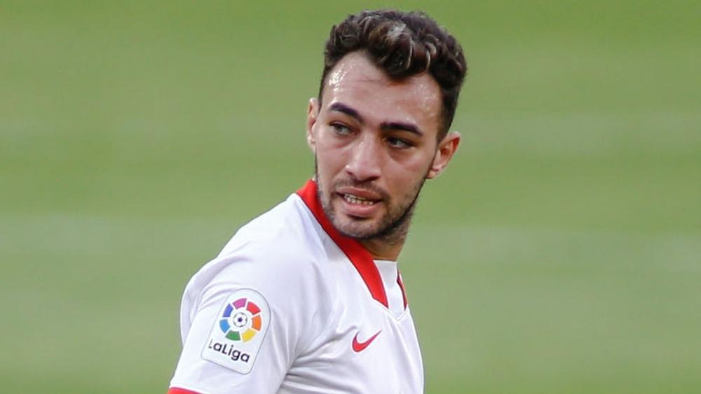 إشبيلية يفتح "باب المغادرة" أمام منير الحدادي ويحدد السعر المطلوب لبيع عقده