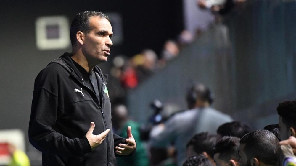 الدكيك: "علينا تدبير مباريات البطولة العربية داخل القاعة من البداية حتى النهاية والمنتخب المغربي مفروض عليه احتلال المراتب الأولى"