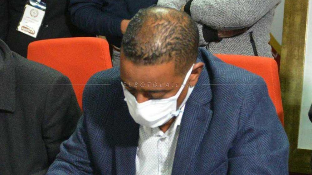 بعد تراجعها عن رفض خوض مباراة ا. الخميسات.. جماهير ك. المراكشي تصف إدارة النادي بـ"ضعيفة الشخصية" وتعتبرها سببا في "إضاعة هيبة الفريق"