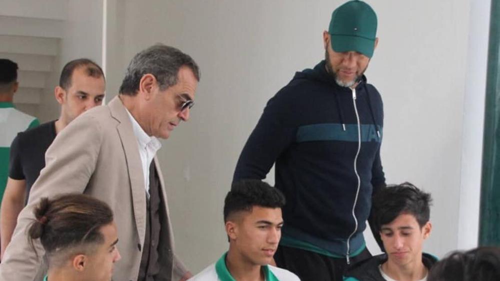 الرجاء الرياضي يدعو أنصاره للمساهمة في إهداء كتب ثقافية للاعبي مركز التكوين