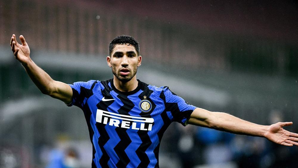 شركة "EA SPORTS" تضع حكيمي خارج التشكيلة المثالية والنجم المغربي يرد: "يا لها من مزحة.. إذا كان لديكم شيء ضدي فأخبروني بذلك"!