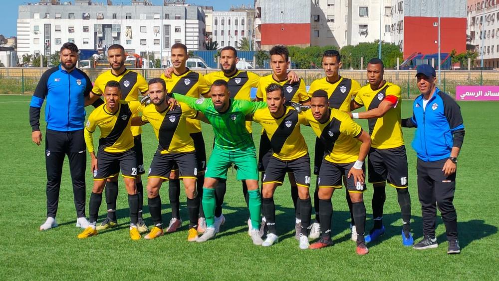 الشباب السالمي يتجاوز جمعية سلا وينفرد بالصدارة وا.الخميسات يكتسح وداد تمارة بخماسية