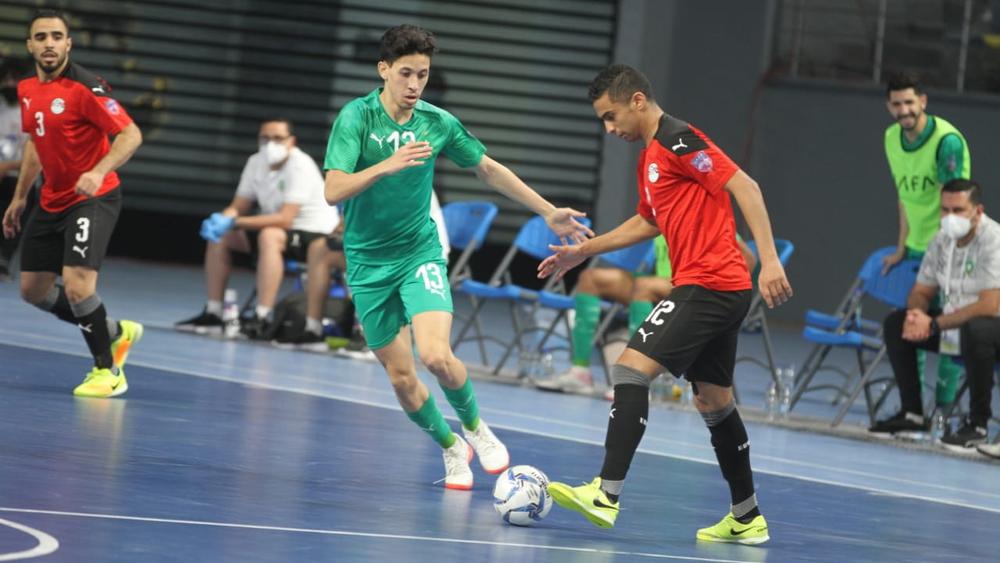 اللجنة المنظمة لـ"كأس العرب داخل الصالات" تختار يوسف جواد "رجلا" لمباراة النهائي بين المغرب ومصر