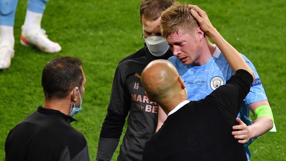 دي بروين: "عدت للتو من المستشفى والتشخيص الطبي يوضح إصابتي بكسر حاد في عظم الأنف وآخر تحت العين"