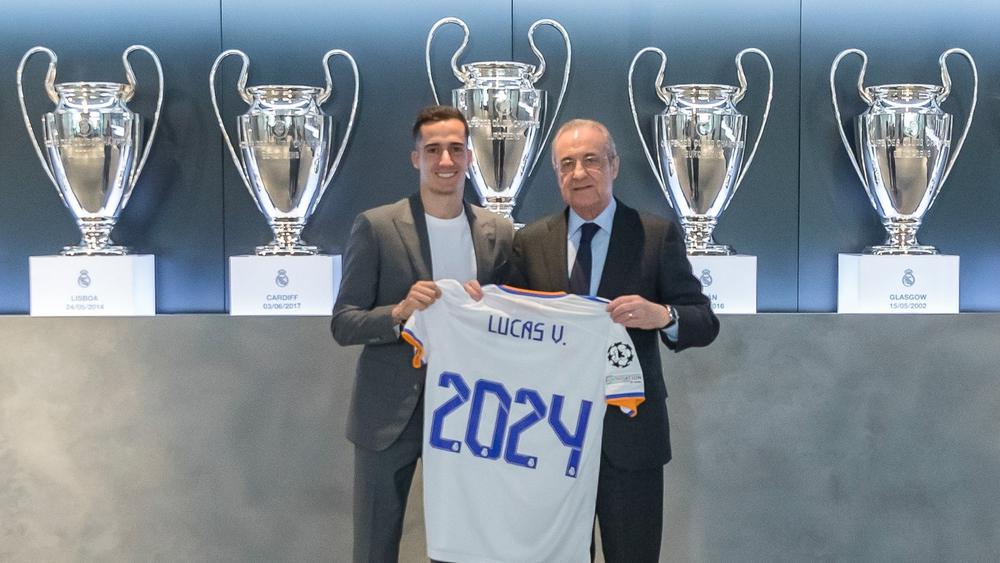 رسميا/ بعد مودريتش.. ريال مدريد يجدد عقد لوكاس فاسكيز
