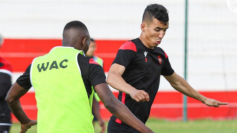 الوداد يستأنف تداريبه استعدادا لمواجهة الدفاع الجديدي وسط مجموعة من الغيابات