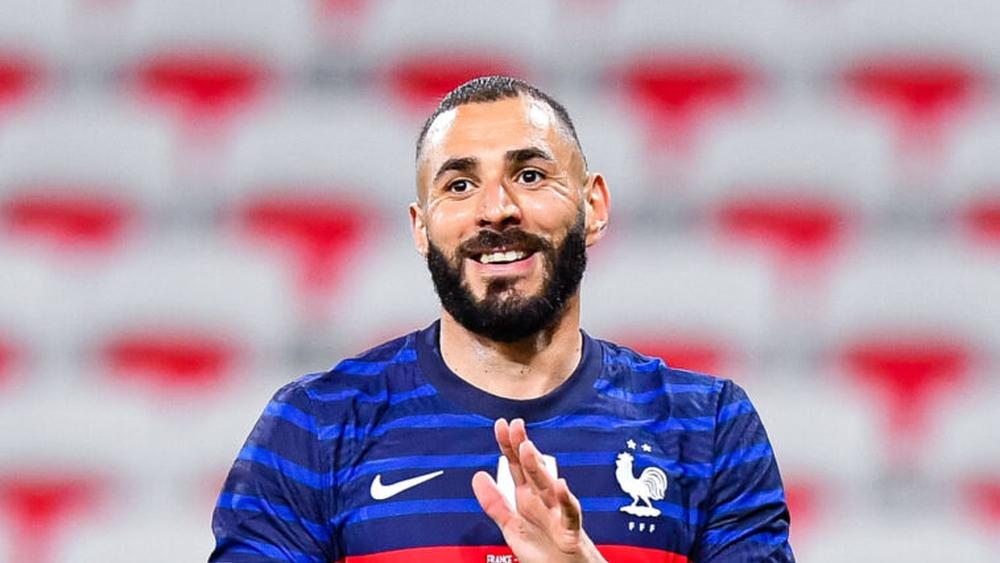 بنزيما: "أشعر بأنني أسعد شخص في العالم"