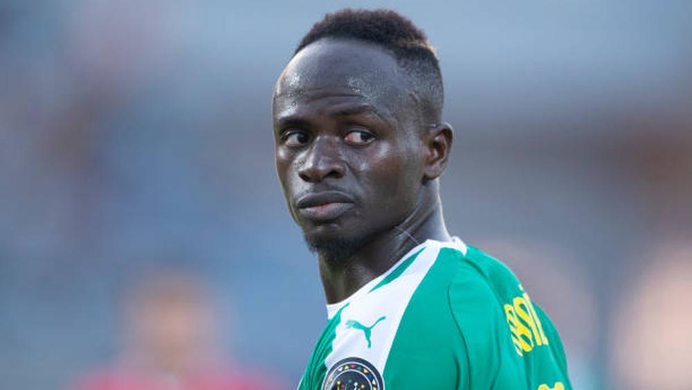 بعد انقطاع الكهرباء في مباراة السنغال وزامبيا لـ35 دقيقة.. ساديو ماني يصرح: "الشعب السنغالي يستحق الأفضل والمسؤولون مقصرون في ذلك"