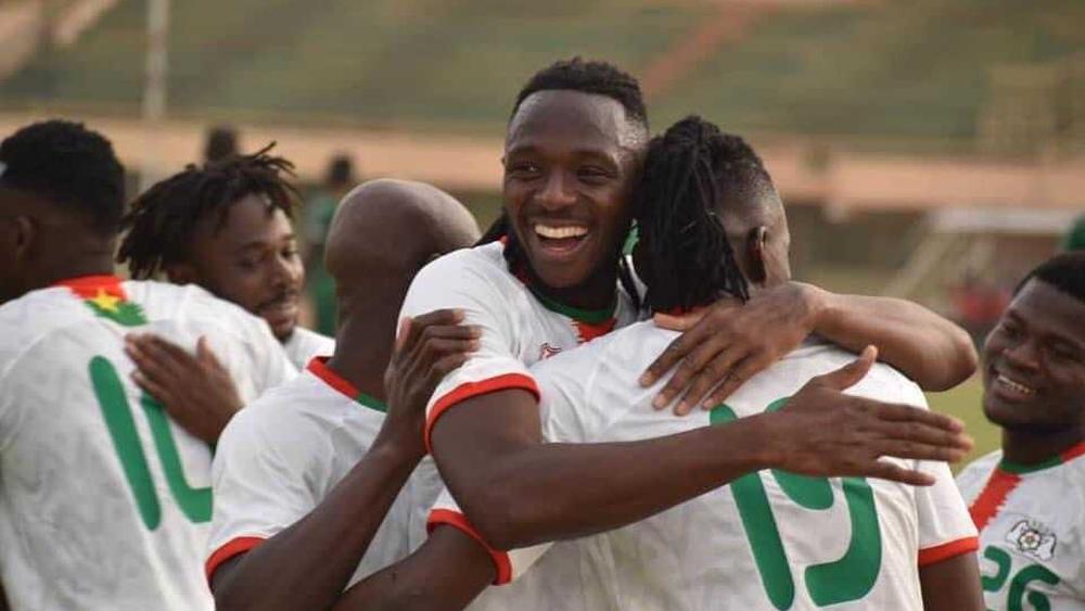 بسبب تعرضهما للإصابة.. بوركينا فاسو تفتقد خدمات نجمها تراوري في مباراة المغرب بعد عودته لإنجلترا والحارس هيرفي مرشح لـ"الغياب" عن المواجهة