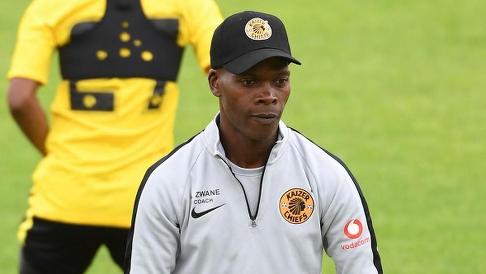 مساعد مدرب كايزر شيفس: "مهمتنا أمام العملاق المغربي الوداد صعبة ونحلم بالتتويج باللقب القاري هذا الموسم"