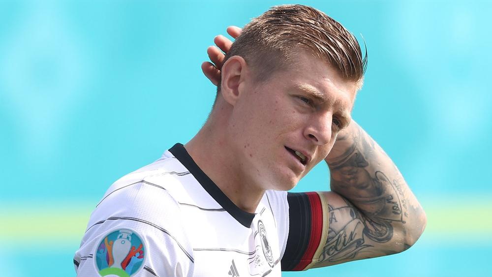 كروس: "عبور دور المجموعات في مواجهة فرنسا والبرتغال سيكون إشارة بأن ألمانيا ستنافس على لقب اليورو"