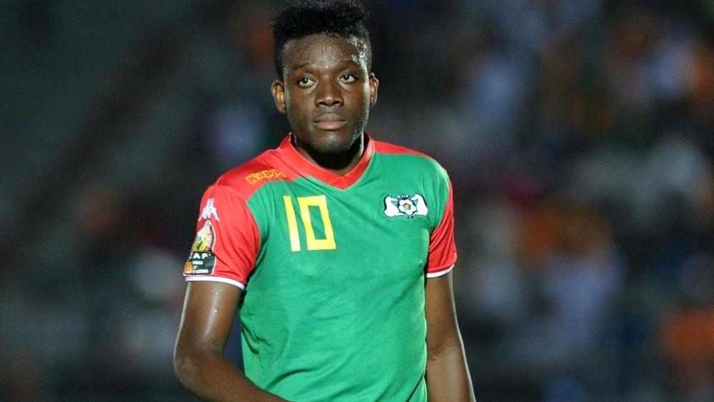 قبل وديته أمام "أسود الأطلس" بساعات.. المنتخب البوركينابي يُعلن إصابة لاعبه ألان تراوري بفيروس "كورونا"