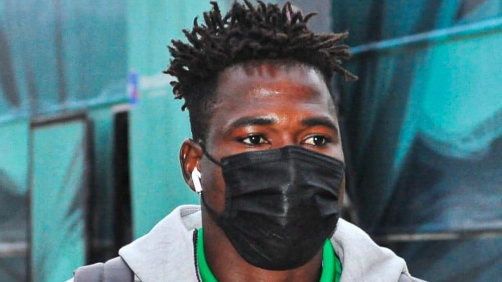 إصابة تراوري بفيروس "كورونا" في معسكر بوركينا فاسو تهدد مشاركة صومايلا واتارا رفقة الرجاء  في مباراة نهضة بركان