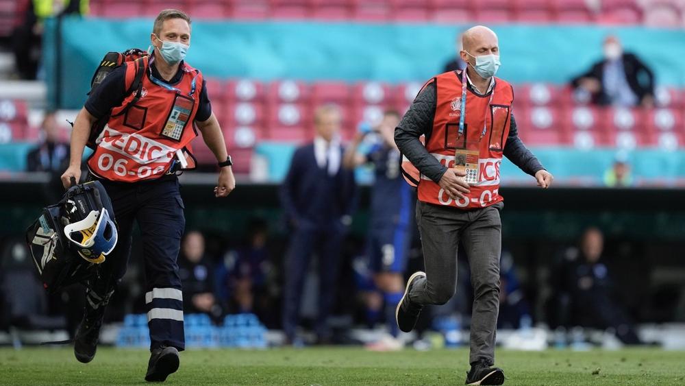 طبيب إريكسن: "لم أشاهد الواقعة عندما استدعينا على وجه السرعة.. الأمور تغيرت بعدما وجدناه يتنفس وحينها حاولنا إنعاش قلبه"