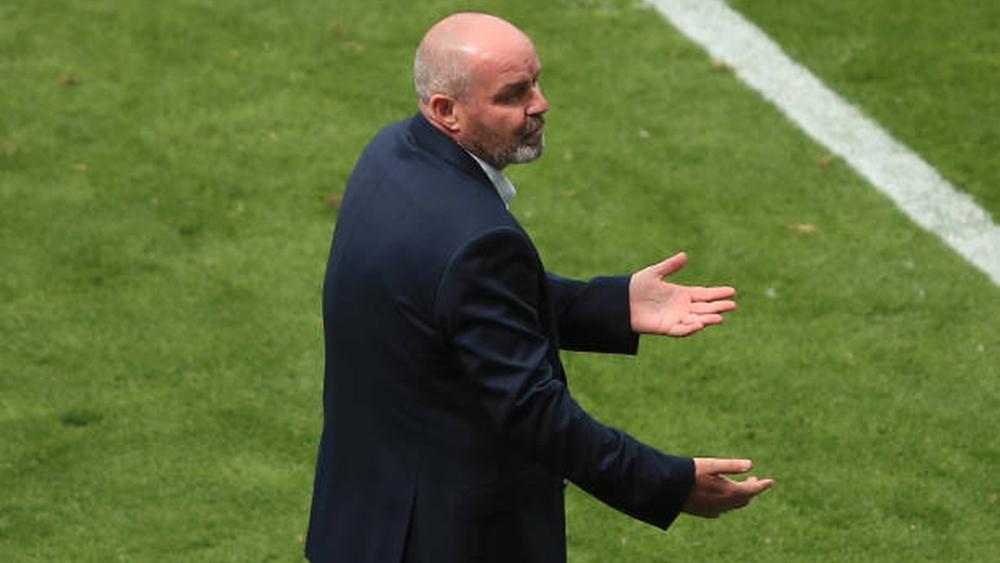 مدرب اسكتلندا: "جئنا للمنافسة وليس لاكتساب الخبرة وأداء تشيك كان خارقا"