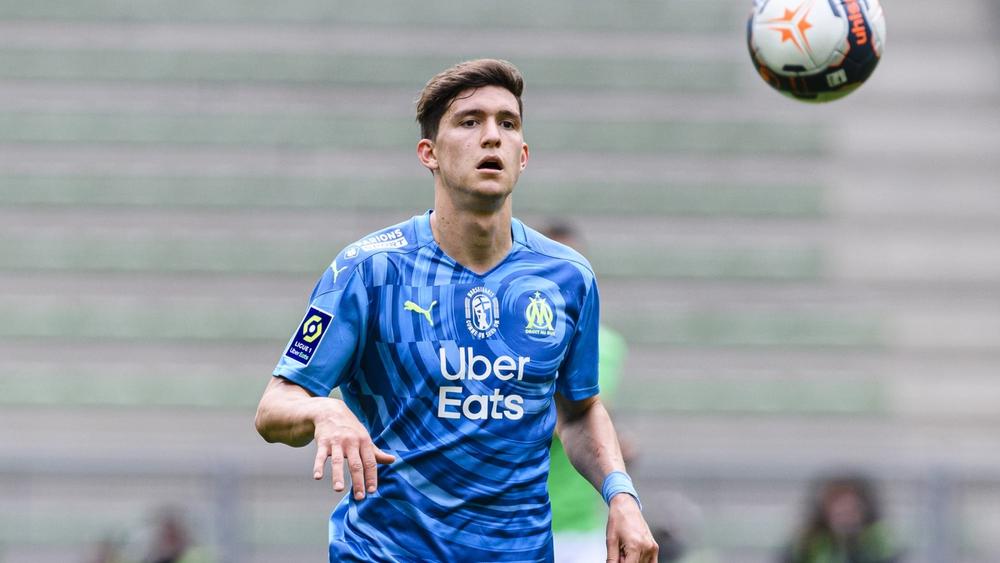 بوروسيا دورتموند يتخلى عن مدافعه باليردي لصالح أولمبيك مارسيليا