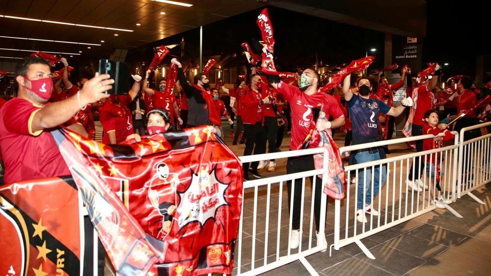 على خطى الترجي.. الأهلي يطالب اتحاد الكرة المحلي بالسماح بحضور الجماهير أمام الفريق التونسي