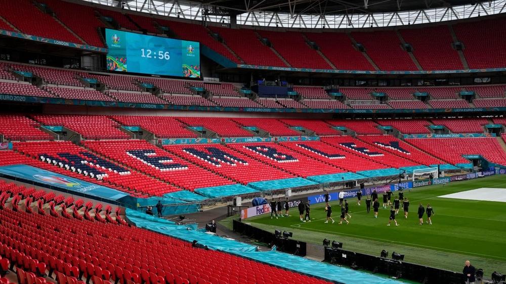 ملعب "ويمبلي" يفتح أبوابه رسميًا لحضور "60 ألف متفرج" في مبارتي المربع الذهبي ونهائي "اليورو"