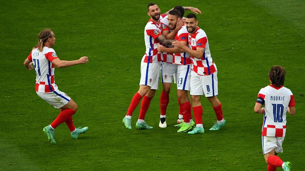 تتويج فلاسيتش "رجلا" لمباراة كرواتيا واسكتلندا "يثير التساؤل" وتقني "اليويفا" يرد: "مودريتش قدم أداء ممتازا لكننا اخترنا زميله لهدفه وتحركاته"