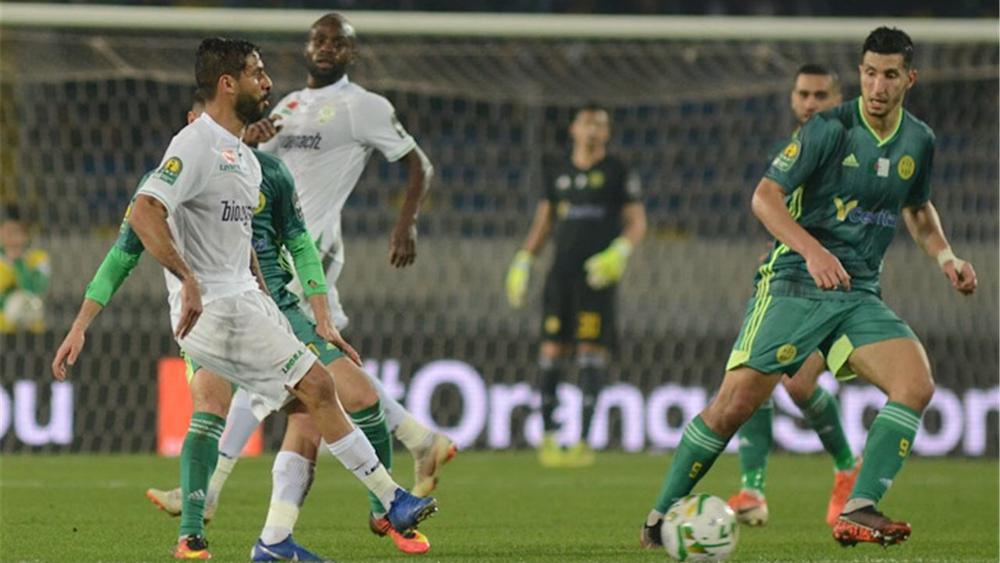 تاريخ مواجهات الرجاء الرياضي ضد شبيبة القبائل.. انتصاران للنسور وفوز واحد للفريق الجزائري وتعادل