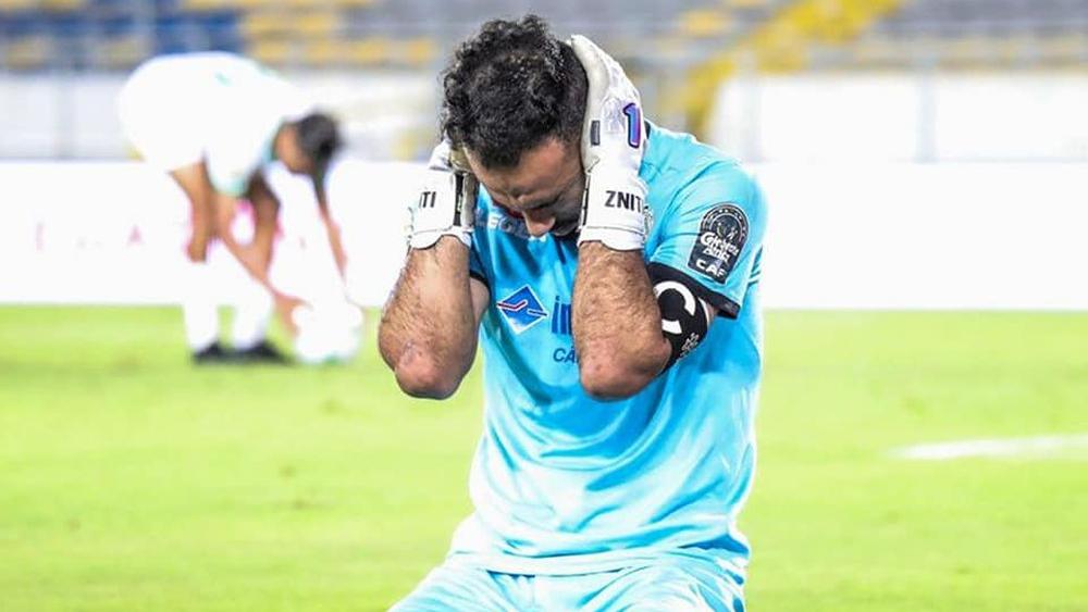 "الكاف" يختار الزنيتي الأفضل في مباراة الرجاء وبيراميدز