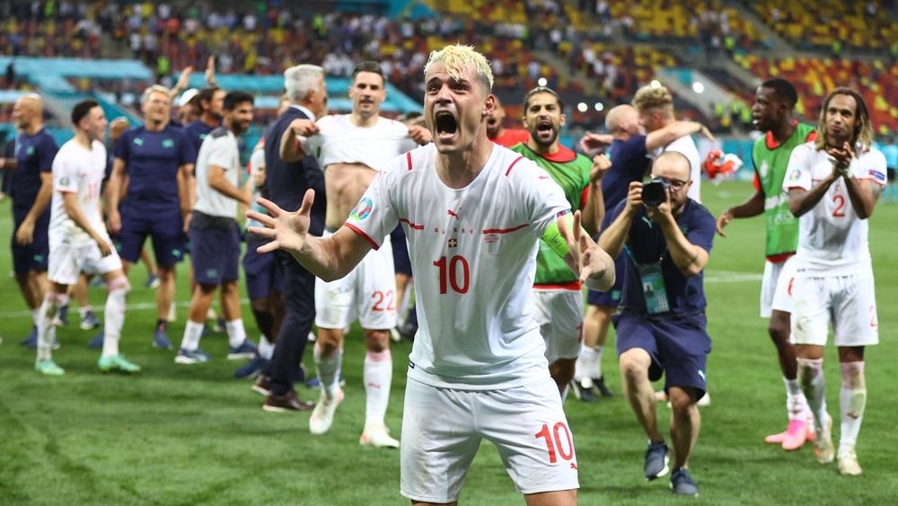 "تشاكا" ينال جائزة "رجل مباراة" سويسرا وفرنسا ويصرح: "يا له من أمر مذهل.. لقد صنعنا التاريخ"