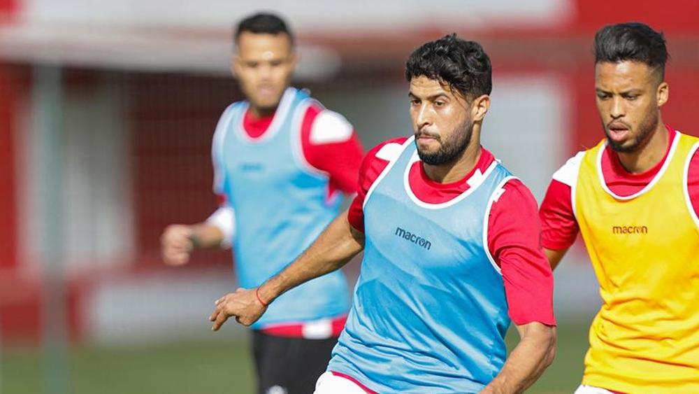 التشكيل الرسمي للوداد أمام "الماط".. حضور أساسي لداري وجبران وخط هجوم متكون من الكعبي والمترجي وأوناجم