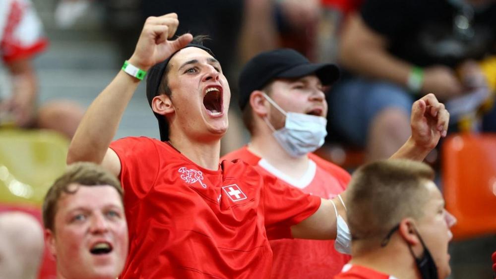الجماهير السويسرية تحلم بـ"مفاجأة" أخرى أمام إسبانيا لبلوغ نصف نهائي "يورو 2020"