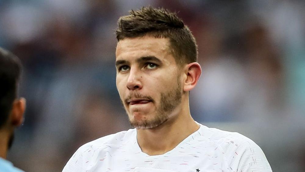 بايرن ميونيخ يعلن غياب هيرنانديز لعدة أسابيع بعد خضوعه لعملية جراحية في الركبة