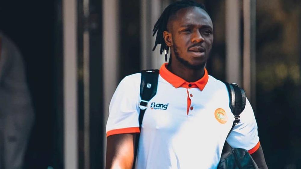 تبادلٌ للسب والشَّتم بين دايو ولاعب ا.طنجة المُتَّهم بـ"العُنصرية" ما بين شوطيْ المباراة