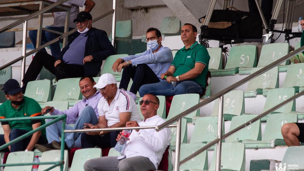 جماهير "الكاك" تُهاجم الرماش وتُحمّله رفقة أعضاء المكتب المسير مسؤولية السقوط لـ"الهواة"