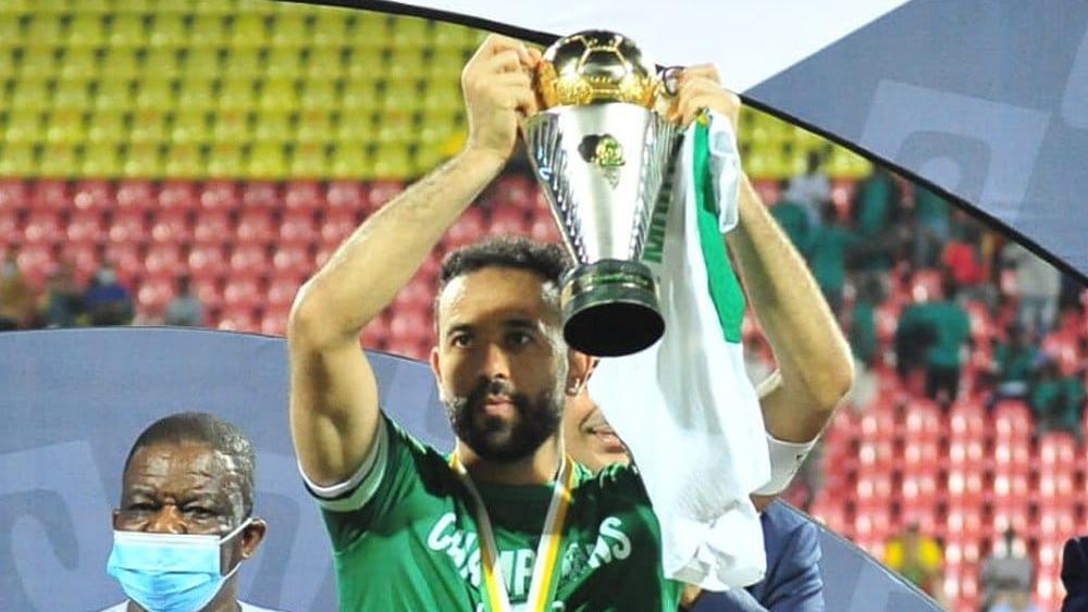 الزنيتي يصبح أكثر لاعب تتويجا بالألقاب الأفريقية للأندية بـ"5 ألقاب" متبوعا بالشادلي "4 ألقاب"