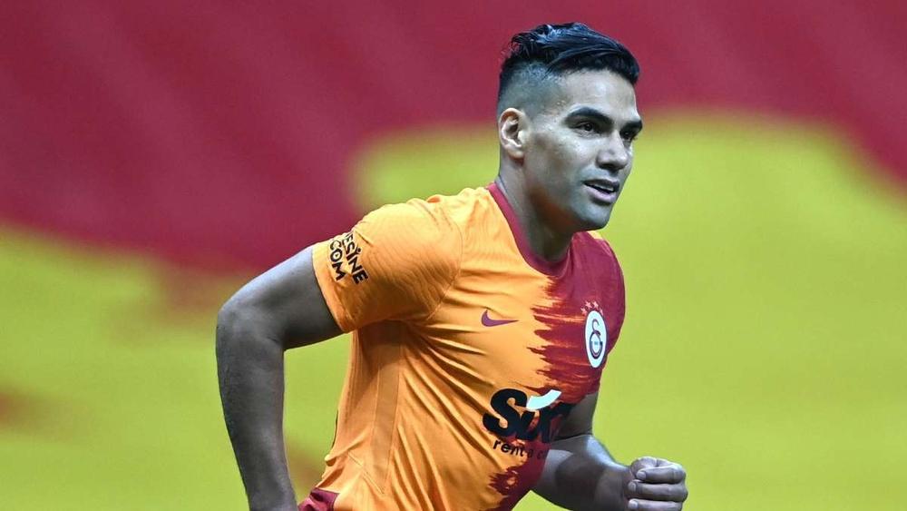 صحف تركية: "اتحاد جدة السعودي ينخرط في مفاوضات متقدمة مع الكولومبي فالكاو"