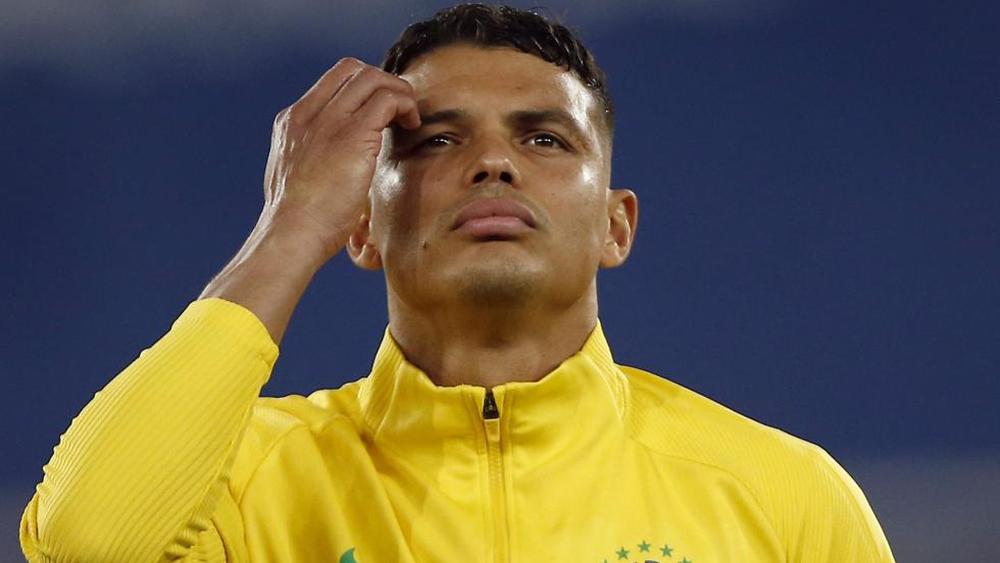 تياجو سيلفا ينتقد البرازيليين بعد تشجيعهم للأرجنتين في نهائي كوبا أمريكا: "أتمنى أن تكونوا سعداء!"