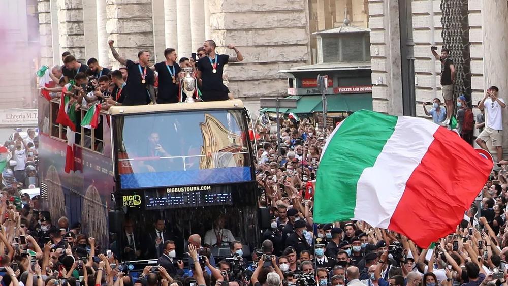 "جدال" في إيطاليا حول الاحتفال بلقب الـ"يورو" في خضم الجائحة