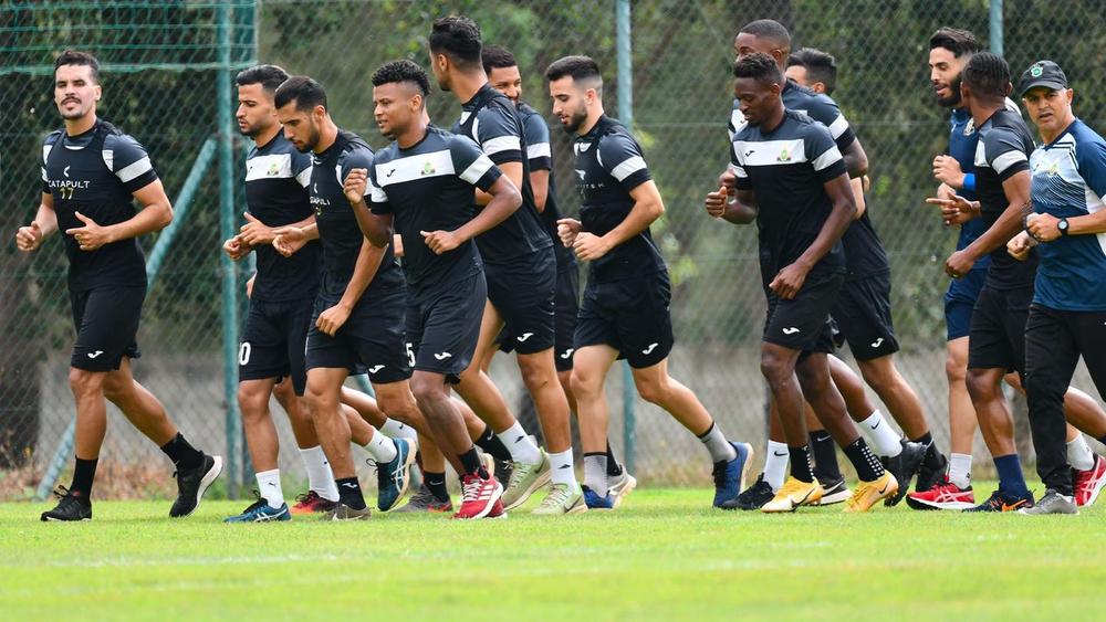 الجيش الملكي يواجه حسنية أكادير بمجموعة من الغيابات