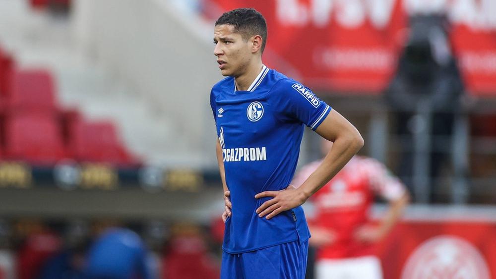 أمين حارث على رادار إيفرتون الإنجليزي وبينيتيز  يعطي موافقته لبدء المفاوضات مع متوسط الميدان المغربي