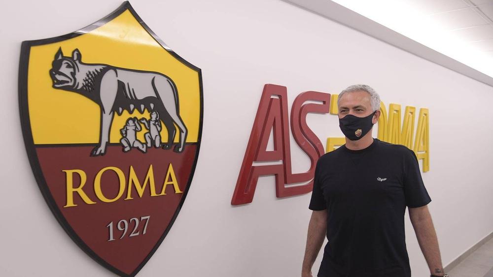 ديليو روسي مدرب لاتسيو السابق: "ربما مورينيو هو أول من ستتم إقالته الموسم القادم"