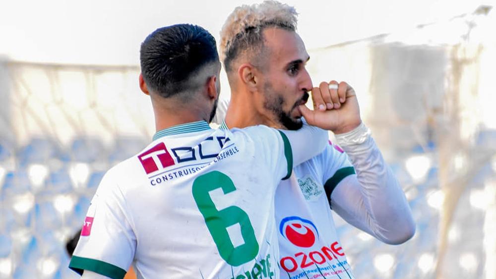 أندية مهددة بالنزول وأخرى تعيش "توترا" مع يوسفية برشيد تخصص منحة مالية للاعبي الدفاع الجديدي