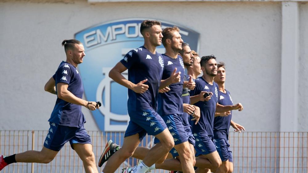 إيمبولي الإيطالي يؤكد إصابة 6 لاعبين بـ"كورونا"