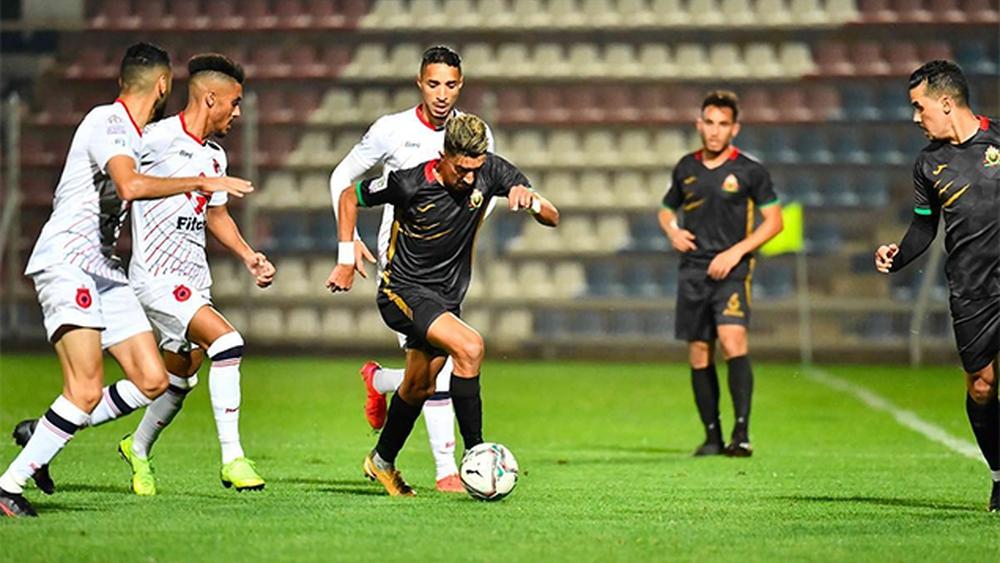 تشكيلة الجيش الملكي وأولمبيك آسفي.. "العساكر" بالداودي وأيت أورخان و"القروش" بالكعداوي وبن يشو