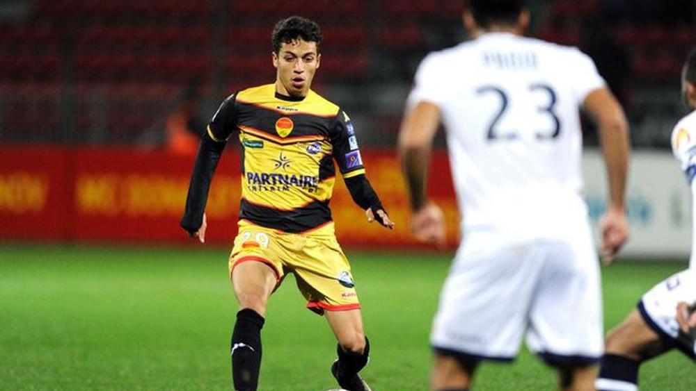 أمين طلال "يخطف الأضواء" ويقدم أداء لافتا في ودية فريقه أورليان أمام باريس سان جيرمان