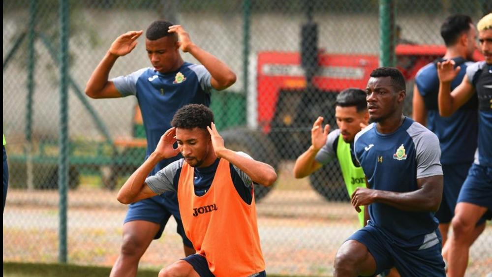 الجيش الملكي يستأنف تداريبه غدا الإثنين بعد استفادة لاعبيه من يوم راحة الأحد