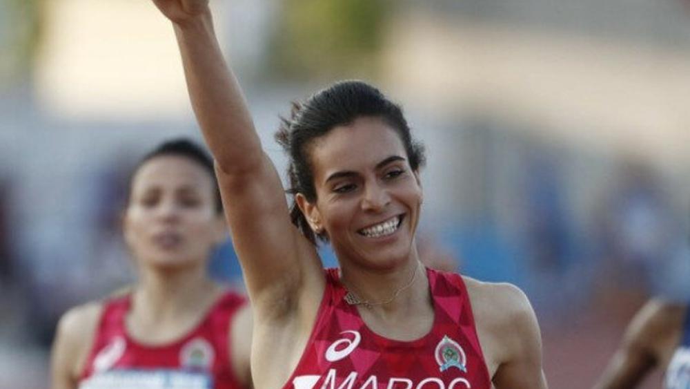 العداءة المغربية رباب العرافي: "أتمنى بلوغ نهائي سباق 800 متر وتمثيل المغرب بأفضل طريقة"